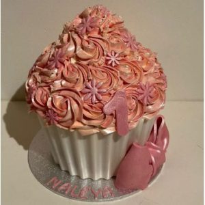 Smashcake Roze met Strik en Bloemen